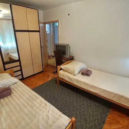 Super Flat In * Mostar